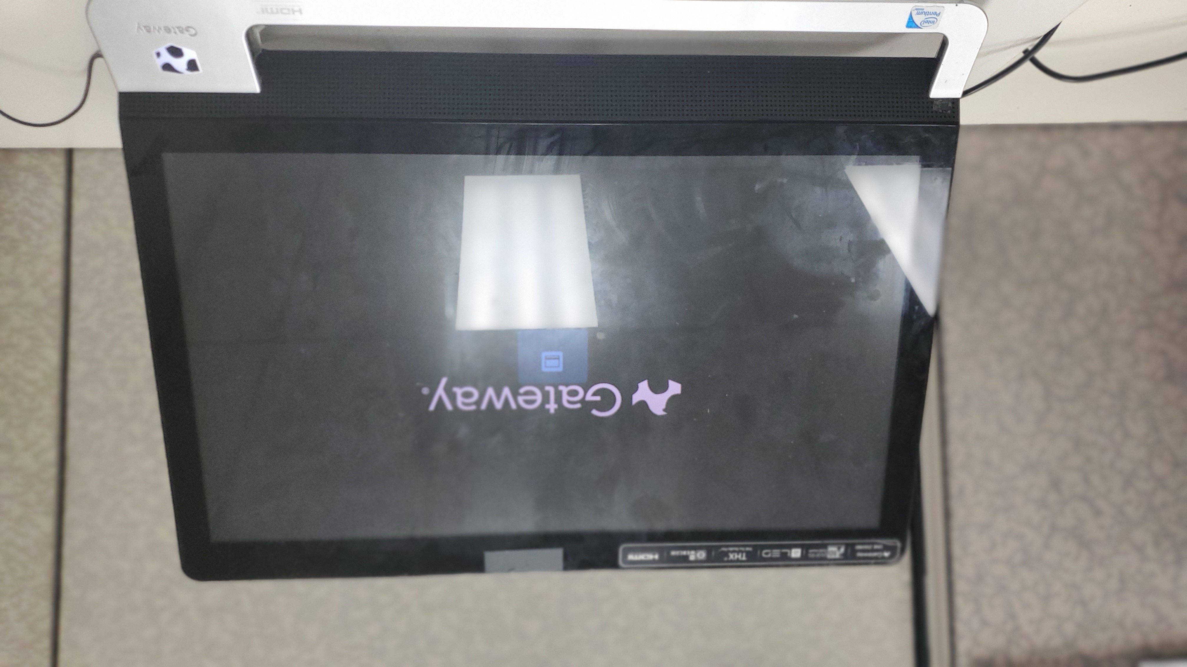 Gateway-Laptop-Screen-Replacement-Plano-iFixDallas