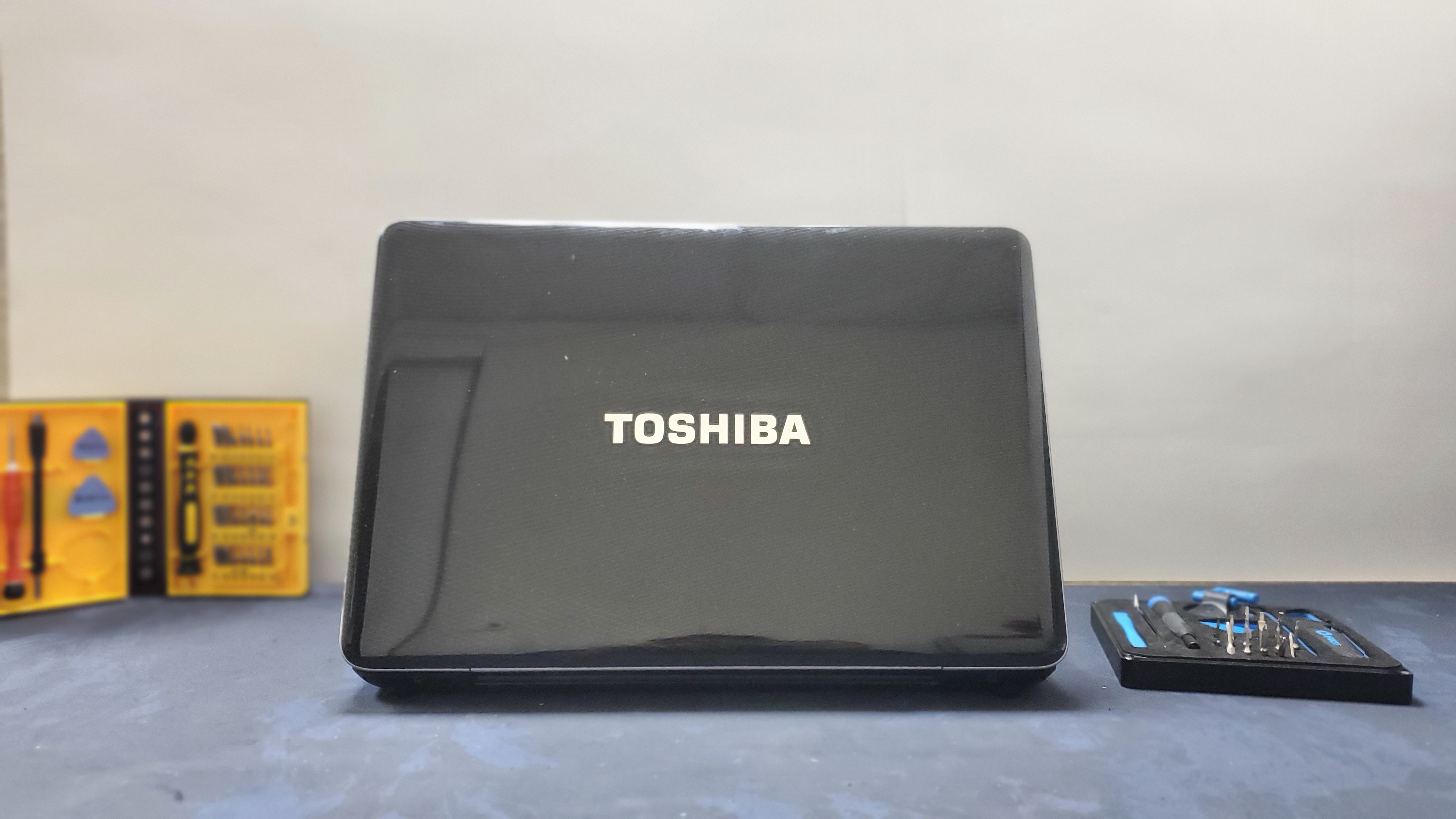 Toshiba-Laptop-Screen-Replacement-Plano-iFixDallas